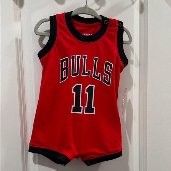 NBA Other - Chicago Bulls Red Baby Romper #11 size 3-6 months NWT